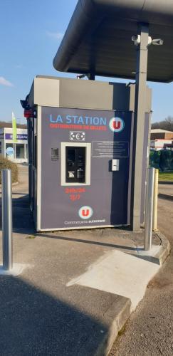 CABINE DISTRIBUTEUR SUPER U