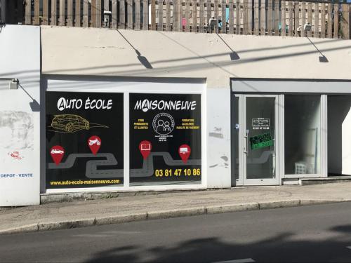 Vitrophanie Auto école  maisonneuve 